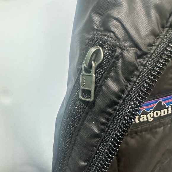 Patagonia Dark Quilted Vest - Picture 7 of 11